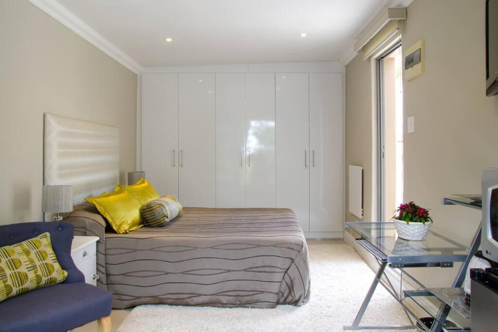 Echo Friendly Sunny Contemporary Garden Flat Apartment Cape Town Exterior photo